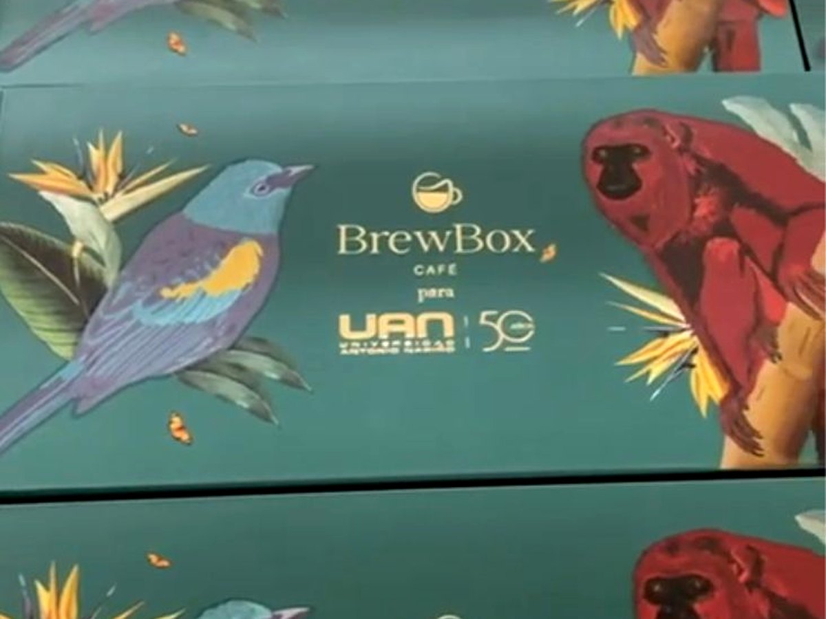 Kit corporativo BrewBox para Universidad Antonio Nariño